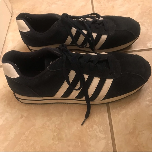 Jox Black and White Sneakers Size 10 ✨ - Picture 2 of 3